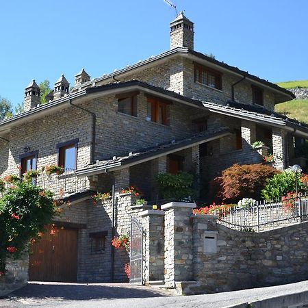B&B Les Fleurs Gignod Екстериор снимка