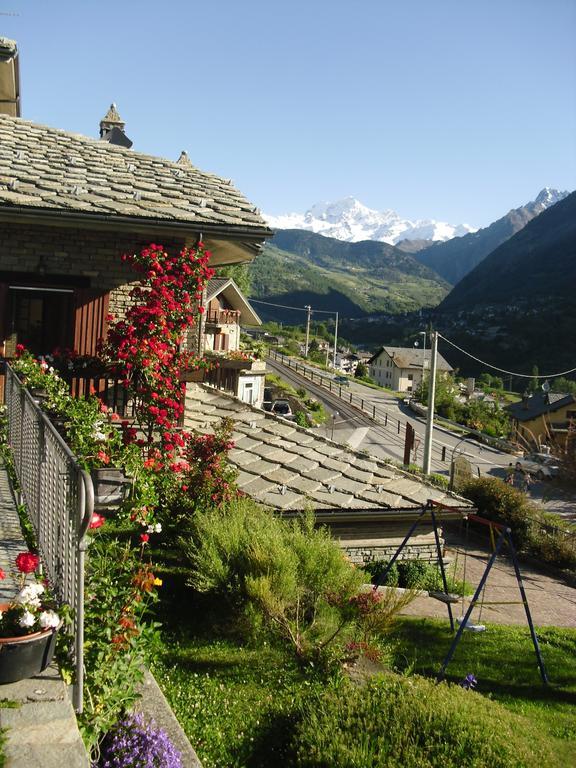 B&B Les Fleurs Gignod Екстериор снимка
