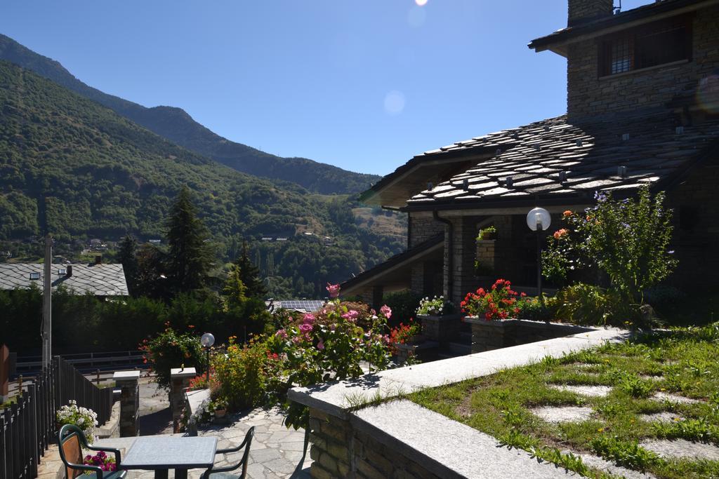 B&B Les Fleurs Gignod Екстериор снимка