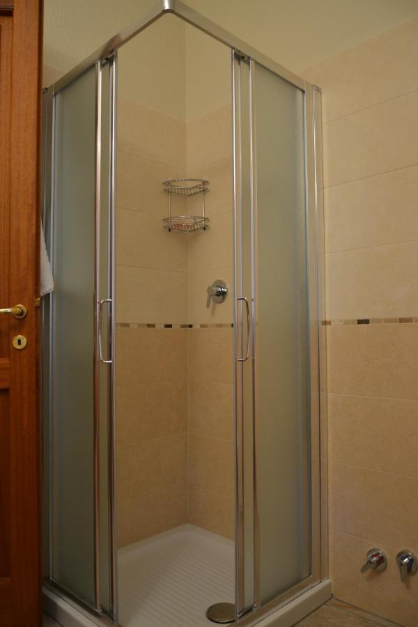 B&B Les Fleurs Gignod Стая снимка