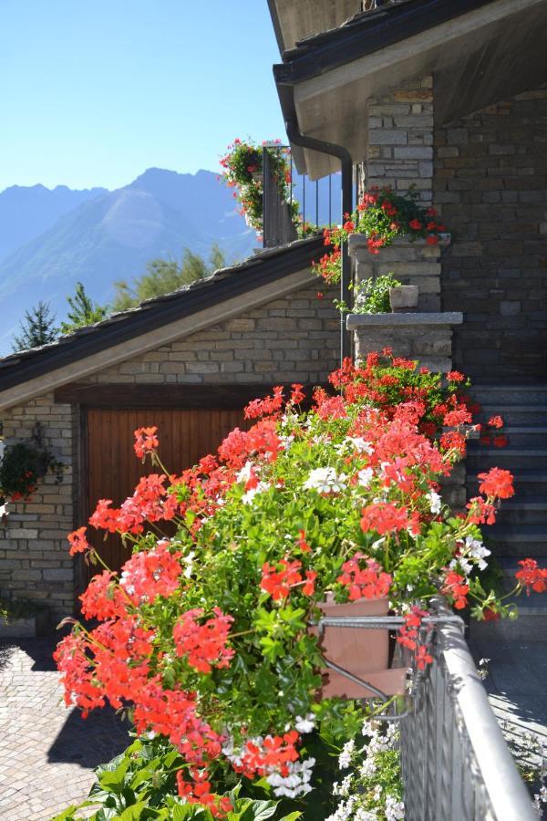 B&B Les Fleurs Gignod Стая снимка